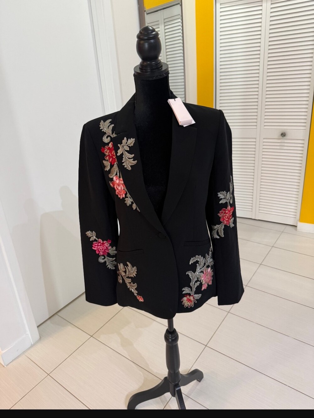 cinq a sept Black Embroidered Floral Blazer